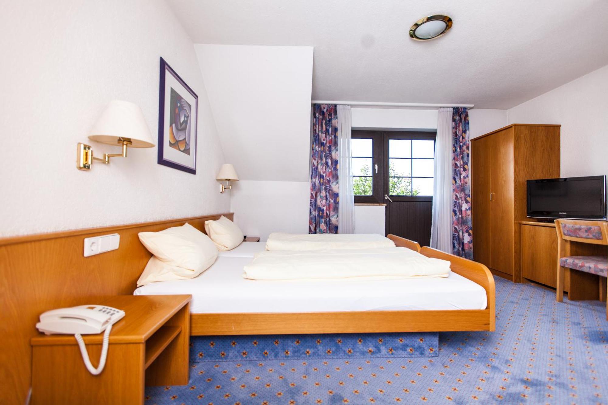 Landgasthaus Hotel Maien Rheinfelden  Exterior photo